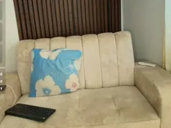 Amateur Live Porn of Laena_Castillo