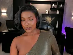Amateur Adult Webcams of SavannahStorm