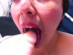 Amateur Free Porn Cam of Lucy_Glow