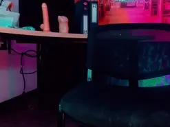 Amateur Live Sex of emeli_roushot