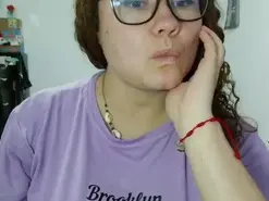 Amateur Adult Webcams of Curly_greeneyed