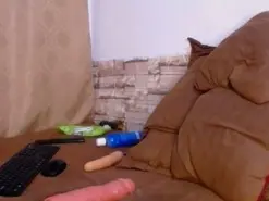 Amateur Private Sex Chat of Candy_Kruhs
