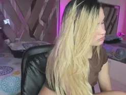 Amateur Adult Webcams of noa_cooper