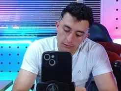 Amateur Live Sex Cam of DARKO0717