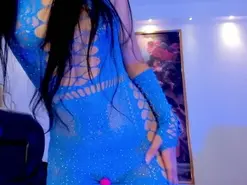 Amateur Live Sex Cam of MiaLaurence