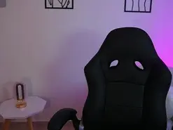 Amateur Live Porn of AliceHarper1