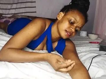 Bongacams Free Porn Cam of petittegoddess254