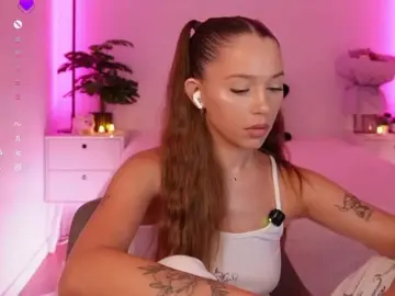 Bongacams Sex Chat of MaybeBabeTV