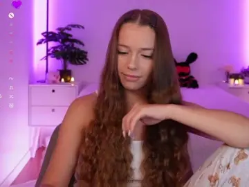 Bongacams Sex Cam of MaybeBabeTV