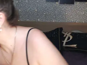 Bongacams Free Live Porn of AwesomeValen