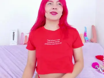 Bongacams Watch Live Sex Cams of CloeeLovee