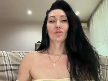 Bongacams Sex Cam of KorolevaQween000