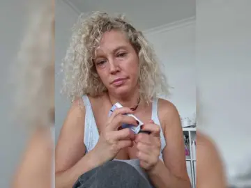 Bongacams Free Live Porn of MoonKitten