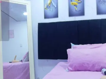 Bongacams Watch Live Sex Cams of cutepetitee