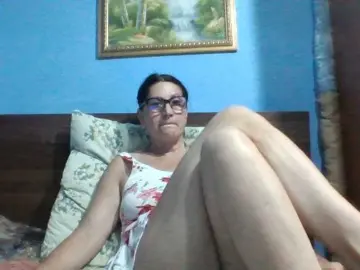 Bongacams Nude Webcam of SexyEstelle