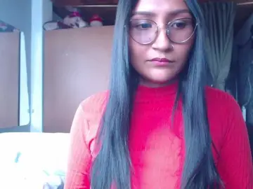 Bongacams Watch Live Sex Cams of Leah-666