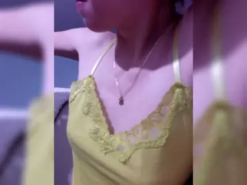 Bongacams Watch Live Sex Cams of LittleSammy