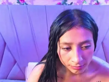 Bongacams Free Porn Cam of SharlotRodriguez