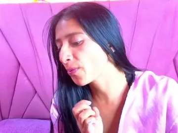 Bongacams Sex Cam of SharlotRodriguez