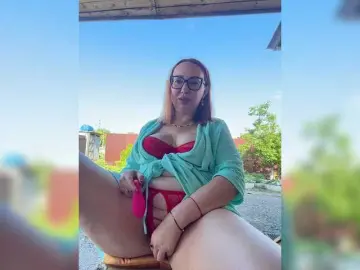 Bongacams Sex Chat of Pink-Lips