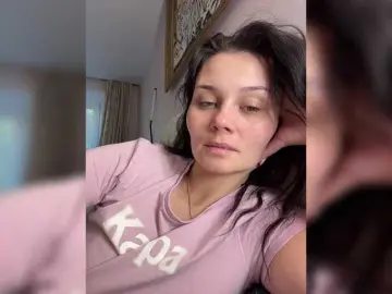 Bongacams Live Sex Cam of Paratrax