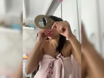 Bongacams Live Porn of SallyeLeins