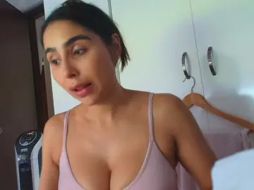 Bongacams Free Porn Cam of SallyeLeins