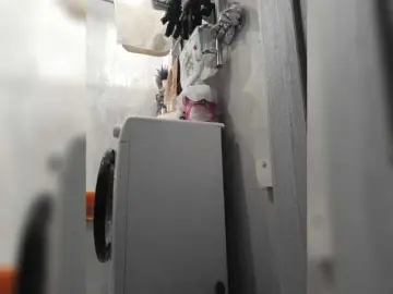 Bongacams Sex Cam of mery8poppins