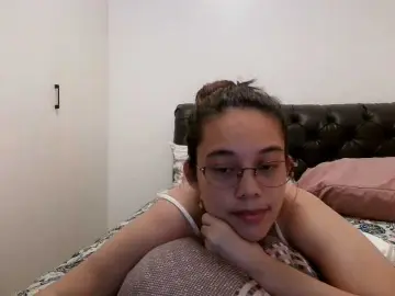 Bongacams Adult Webcams of simplesindyxx