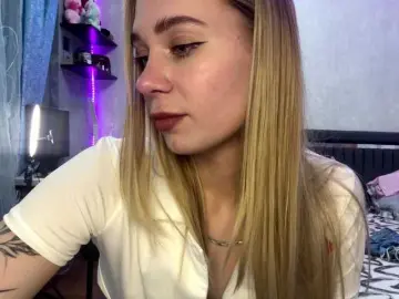 Bongacams Private Sex Chat of TrinaVoorhis