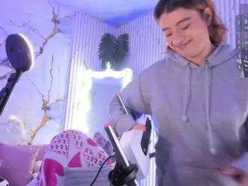 Bongacams Watch Live Sex Cams of Naomy-tay1
