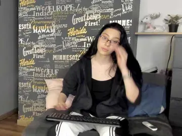 Bongacams Best Webcam of RavenBliss
