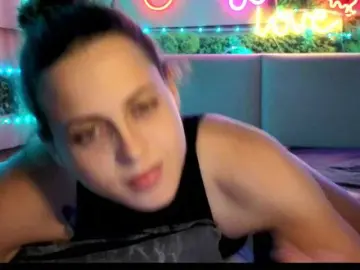 Bongacams Watch Live Sex Cams of 2Laski2
