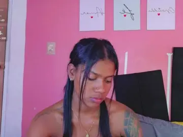 Bongacams Watch Live Sex Cams of daddysneakin
