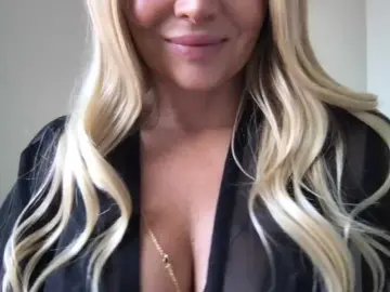 Bongacams Sex Cam of chloebelle