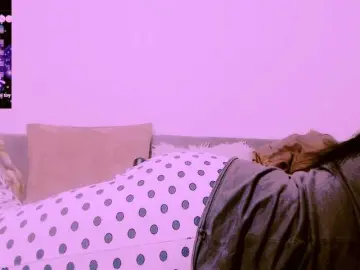 Bongacams Free Porn Cam of SexyAlina123