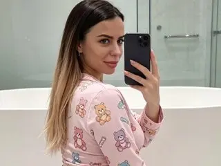 JuliaHayes90