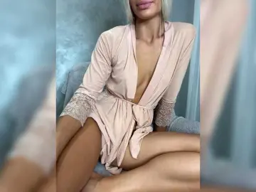 Bongacams Nude Webcam of Viki-05