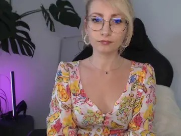 Bongacams Best live sex cam show of CinderellaMoon