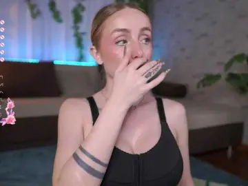 Bongacams Private Sex Chat of babyyyluna