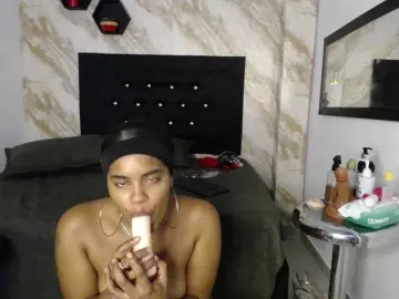 Bongacams Private Sex Chat of Issa-love