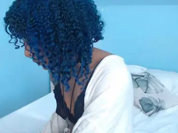 Bongacams Watch Live Sex Cams of NuxMoon