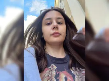 Bongacams Watch Live Sex Cams of MonaVine