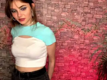 Bongacams Free Porn Cam of mayrollins