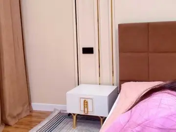 Bongacams Free Live Porn of maddieperezzz