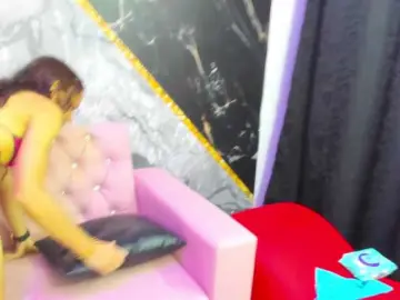 Bongacams Best Webcam of room-kitty