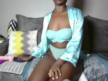 Bongacams Free Porn Cam of Goldiecandy