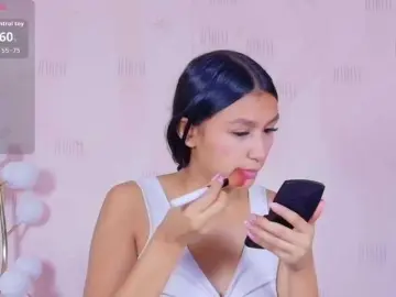 Bongacams Watch Live Sex Cams of ThinPrincesss