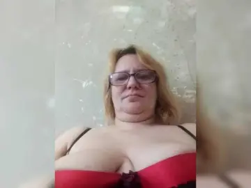 Bongacams Live Sex Cam of ForestLadyXL
