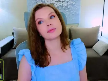 Bongacams Watch Live Sex Cams of AureliaFly